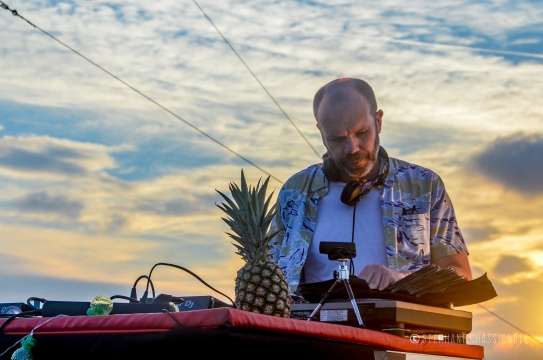 DJ Why Pink ON AIR